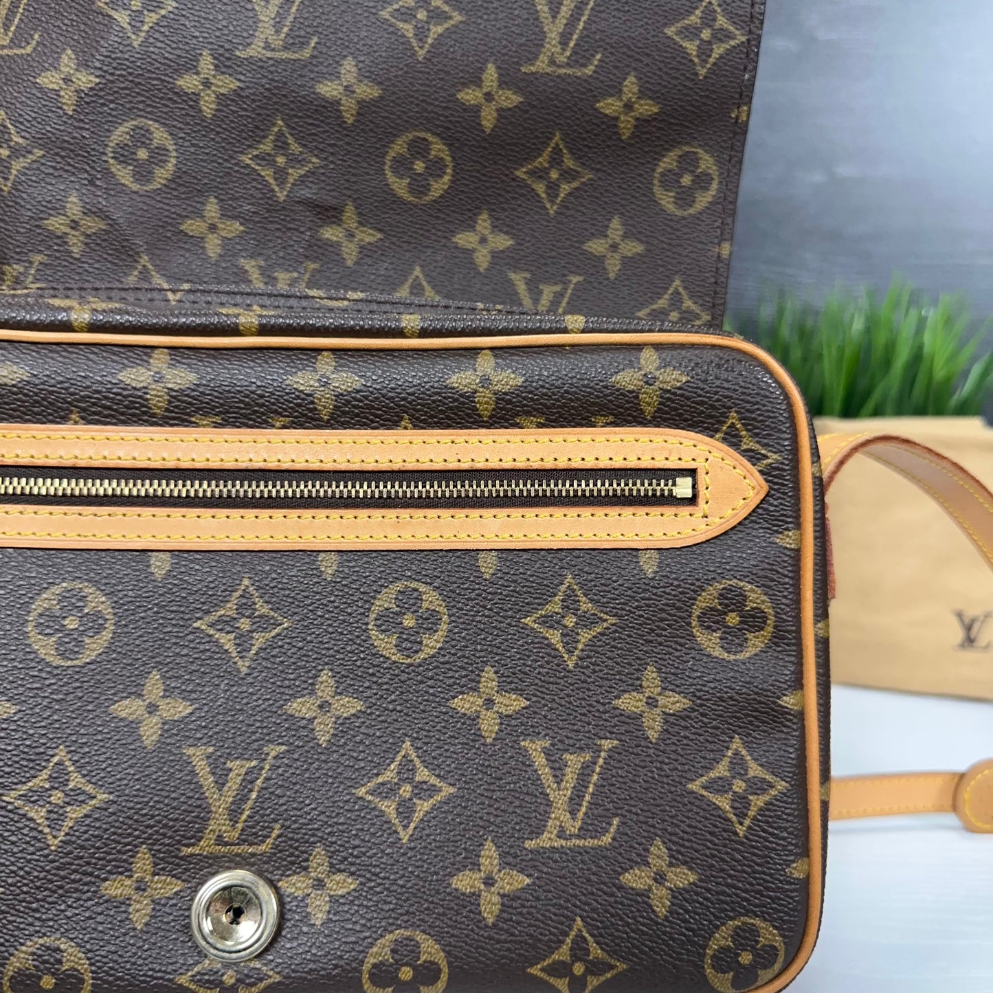 Authentic Vintage Louis Vuitton Saint Germain GM