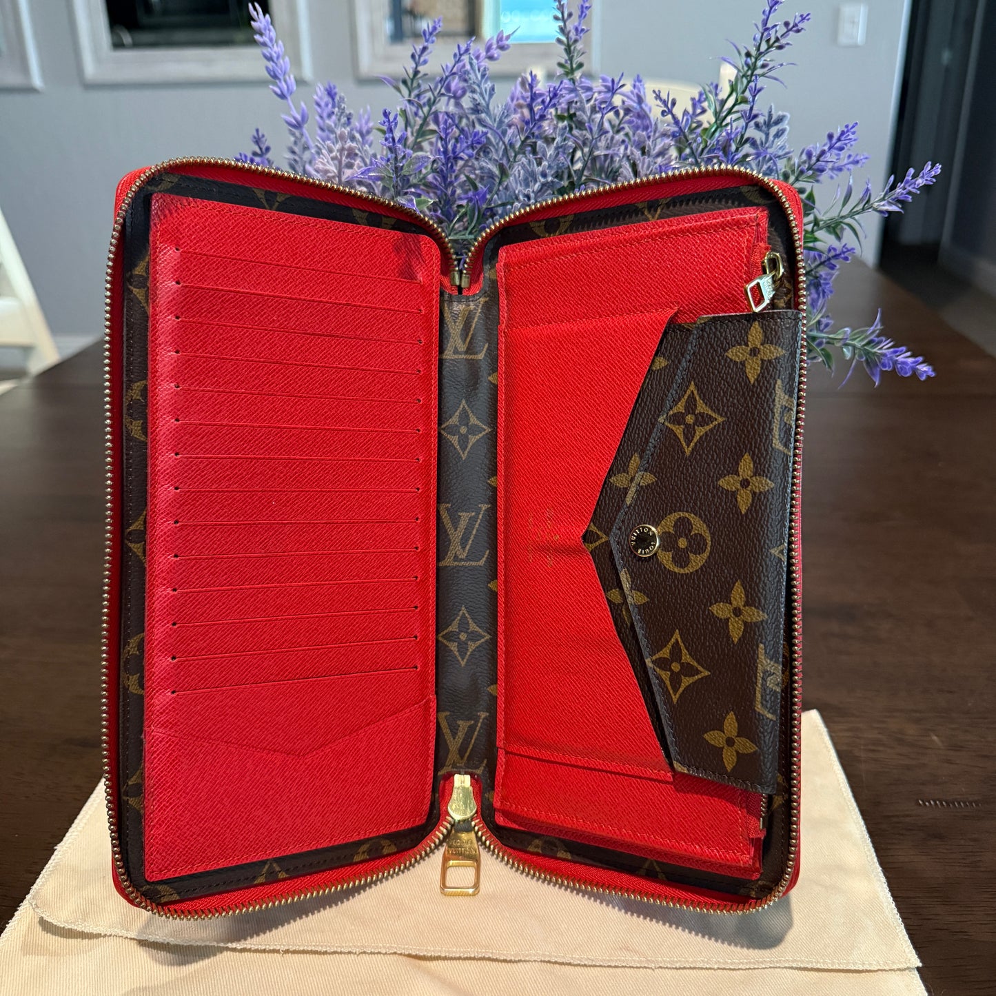 Daily Organizer Clutch Wallet in Cherry Red