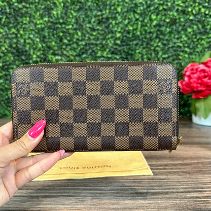 Louis Vuitton Damier Ebene Zippy Wallet