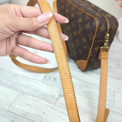 Louis Vuitton Trocadero 27 Crossbody Bag
