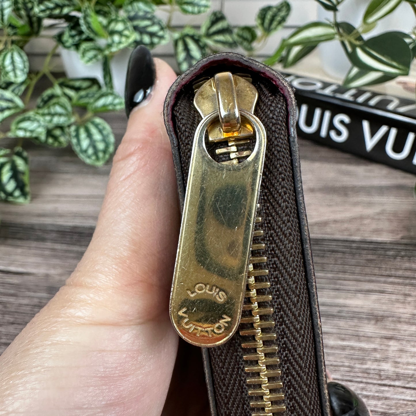 Louis Vuitton Monogram Zippy Wallet Fuchsia