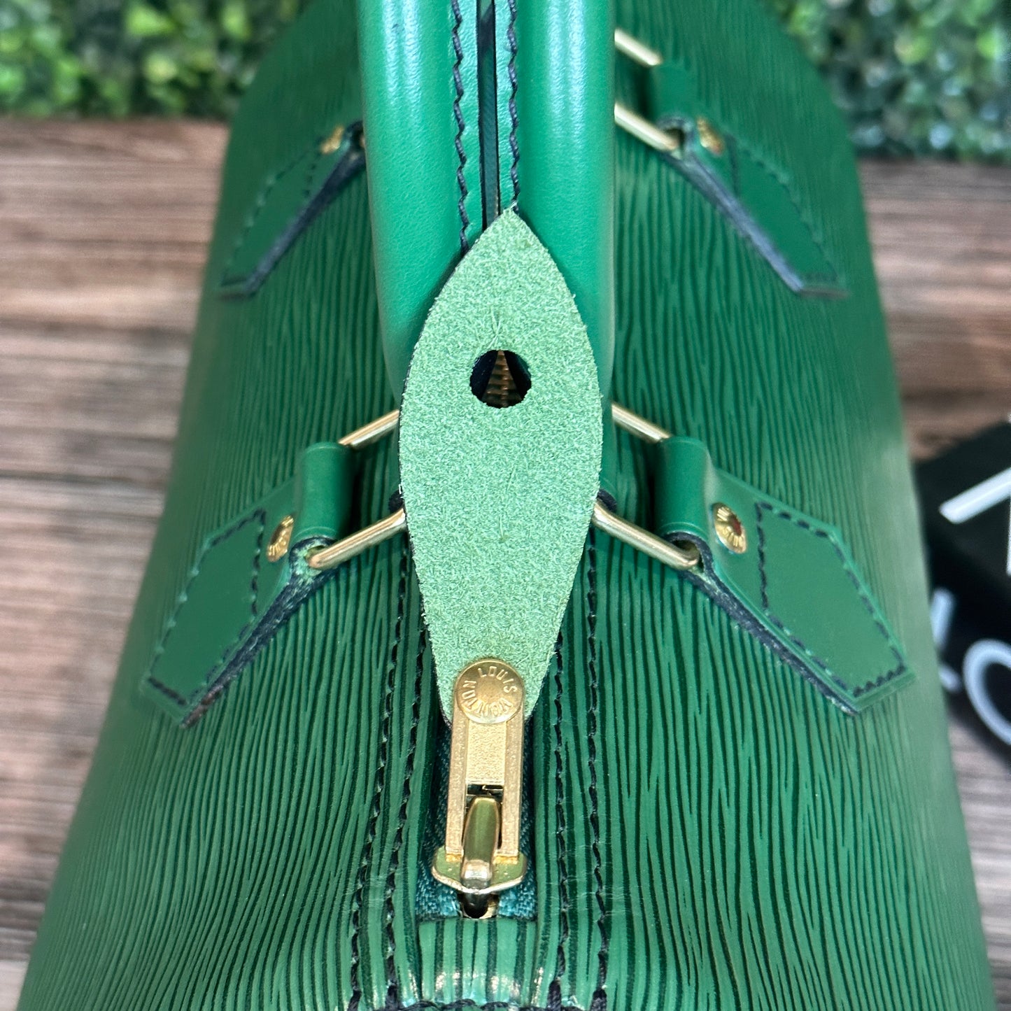 Louis Vuitton Speedy 25 Borneo Green Epi Leather