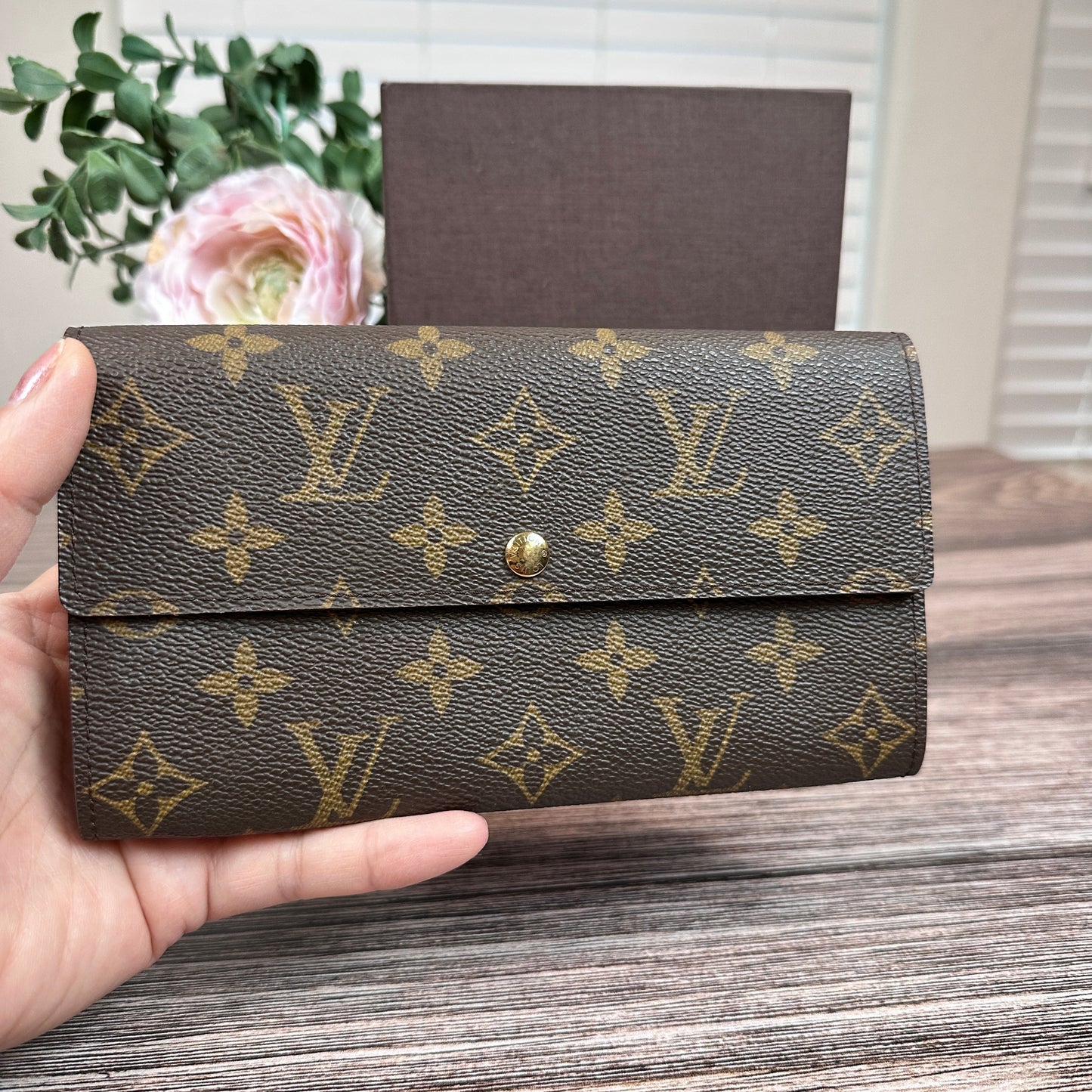 Louis Vuitton Monogram Sarah Wallet Old Model