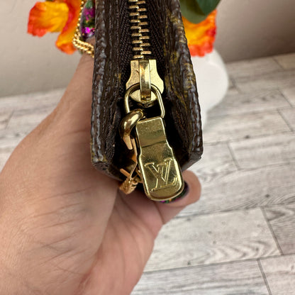 Louis Vuitton Monogram Bucket GM Pouch
