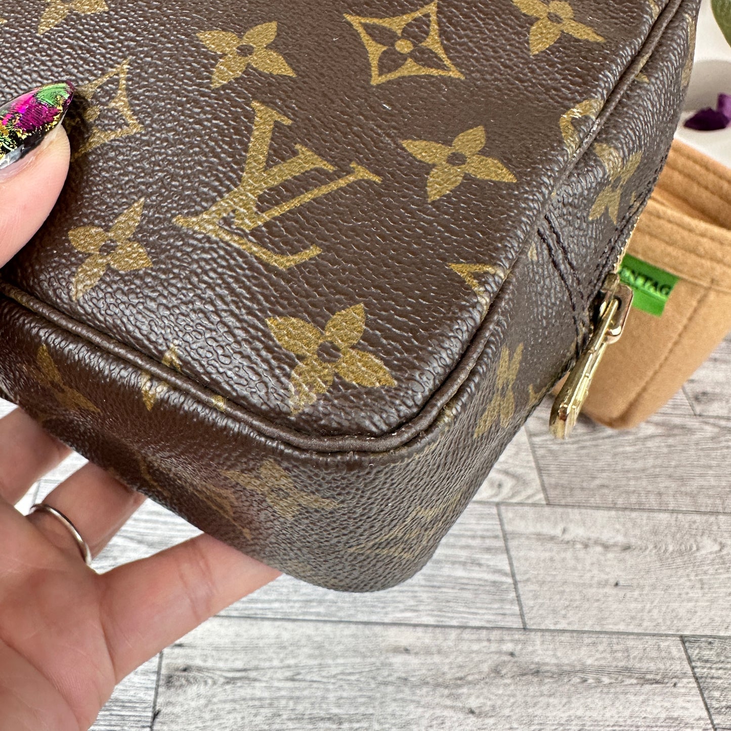 Louis Vuitton Trousse 23