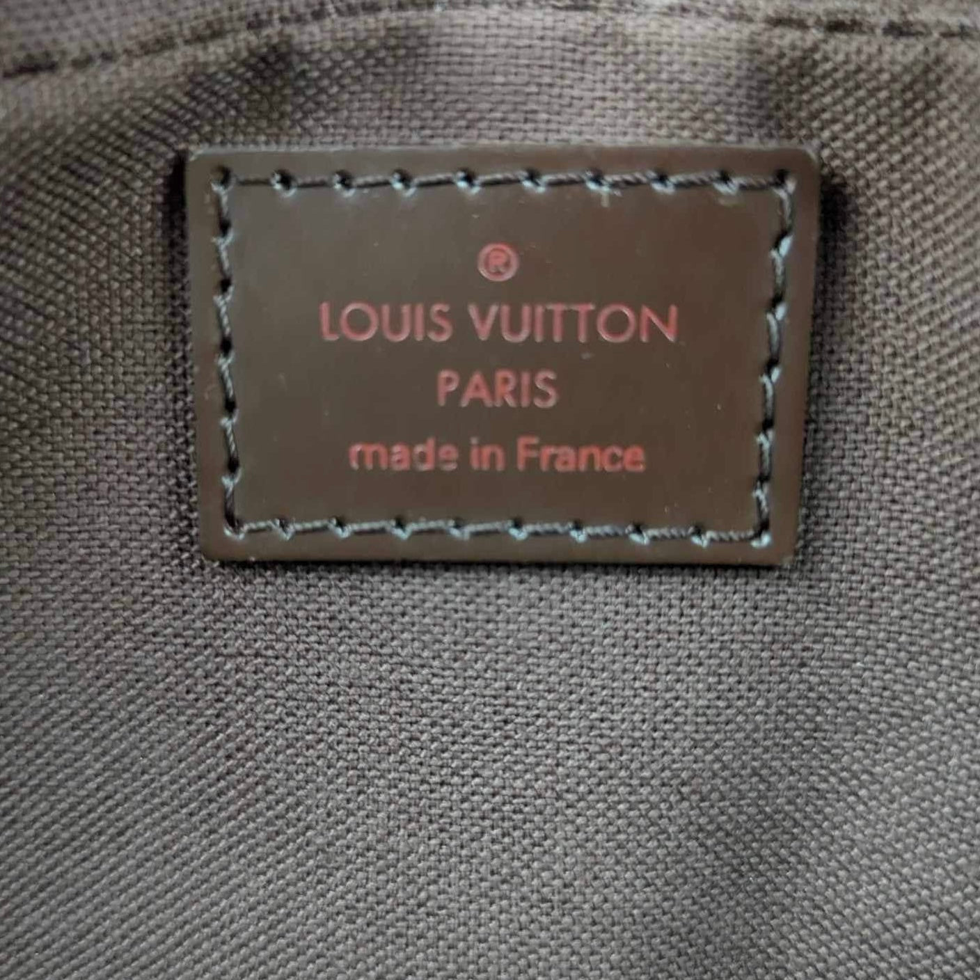 Louis Vuitton Damier Canvas Macao Wristlet Clutch