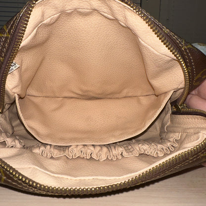 Louis Vuitton Vintage Trousse 23