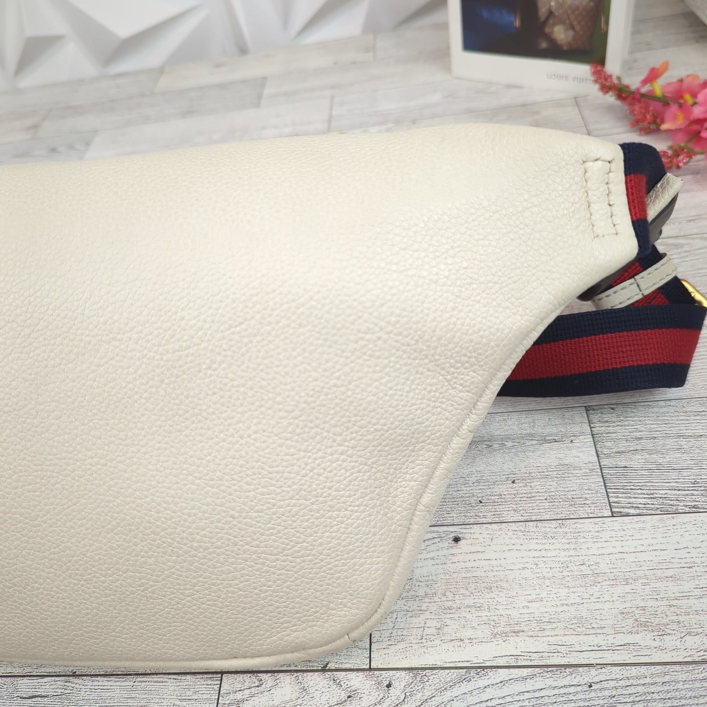 Gucci Large White Logo Print Bum Bag