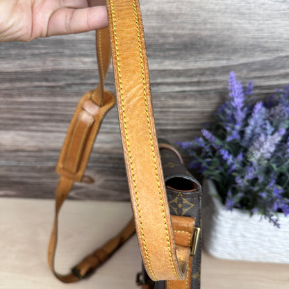 Louis Vuitton Chantilly GM Crossbody Bag
