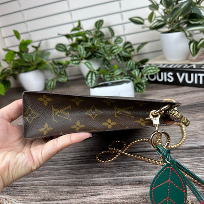 Louis Vuitton Vintage Toiletry 26 Monogram