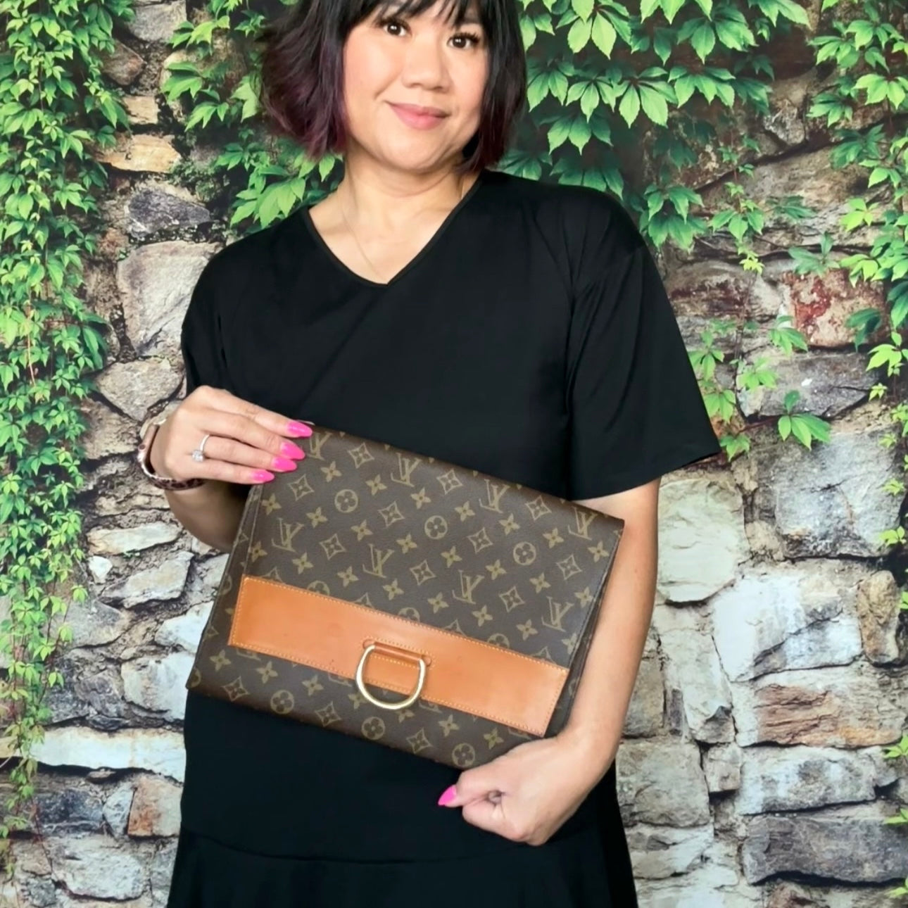 Louis Vuitton Lena Clutch