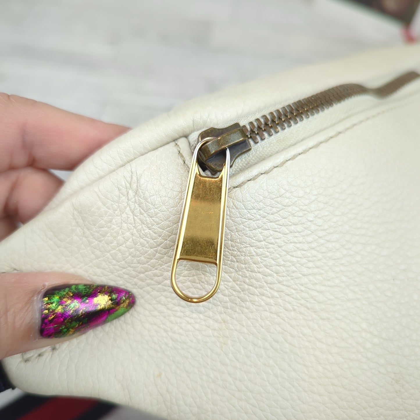 Gucci Large White Logo Print Bum Bag