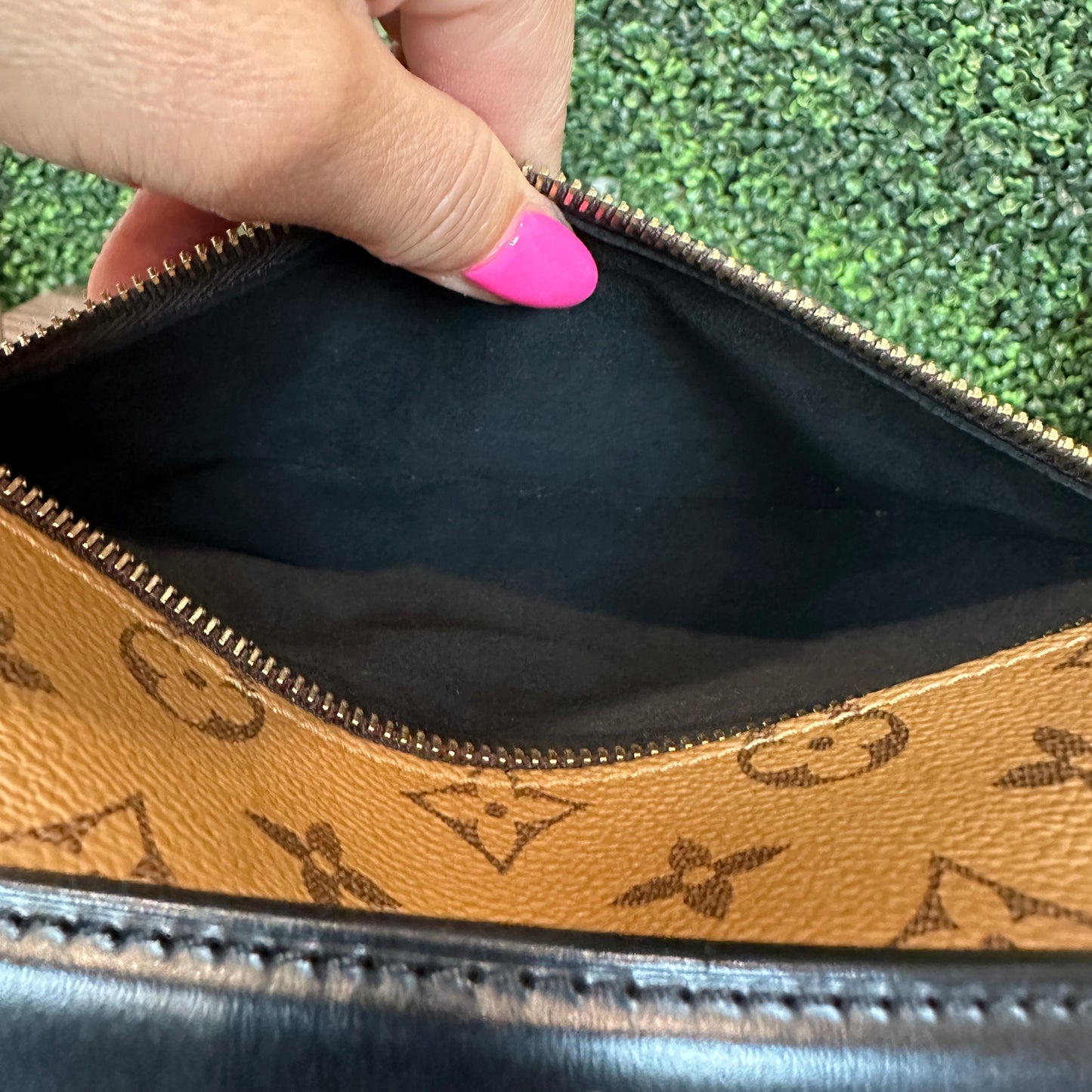 Louis Vuitton Reverse Monogram Pochette Metis