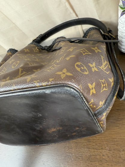 Custom Petite Noe Bucket Bag