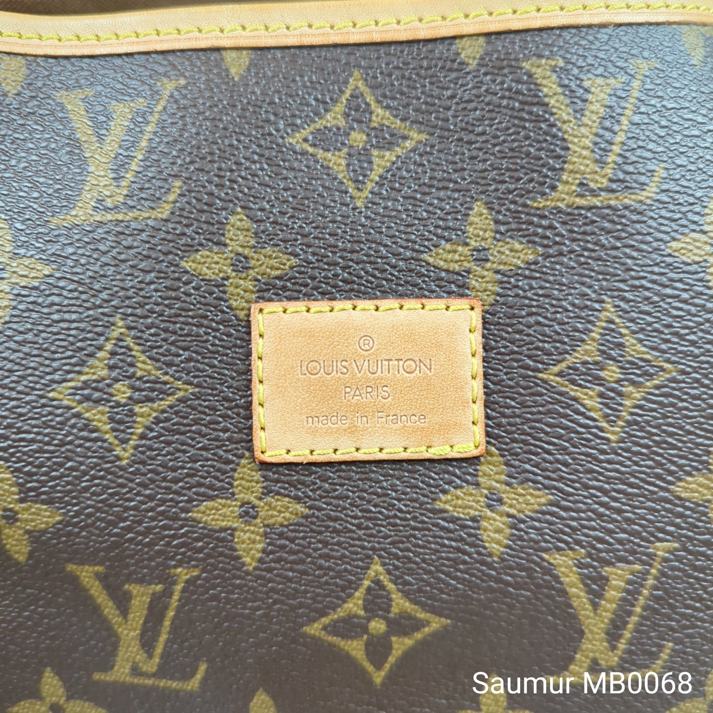 Louis Vuitton Monogram Saumur 30 Messenger Bag
