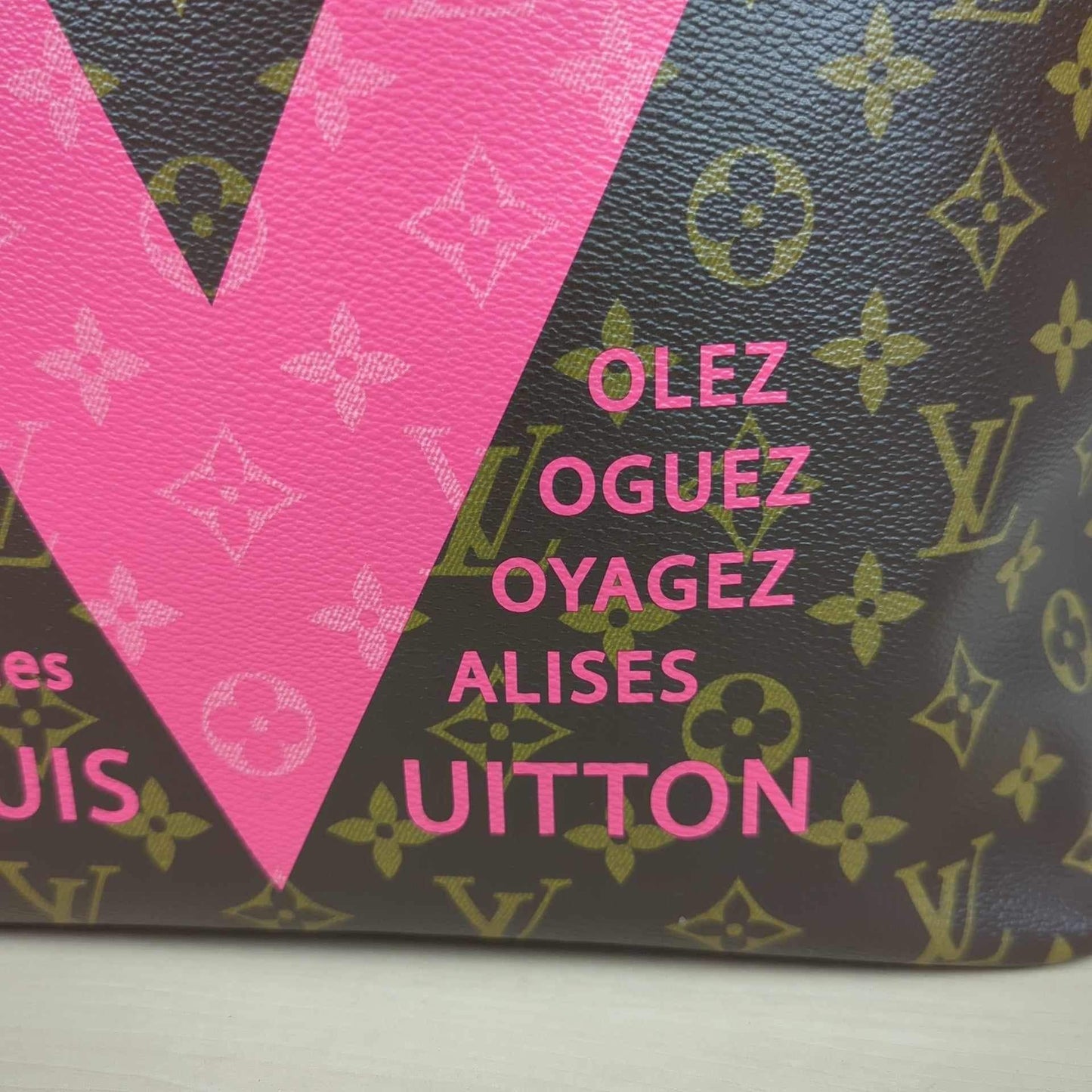 Louis Vuitton Limited Edition Grenade Pink V Neverfull MM