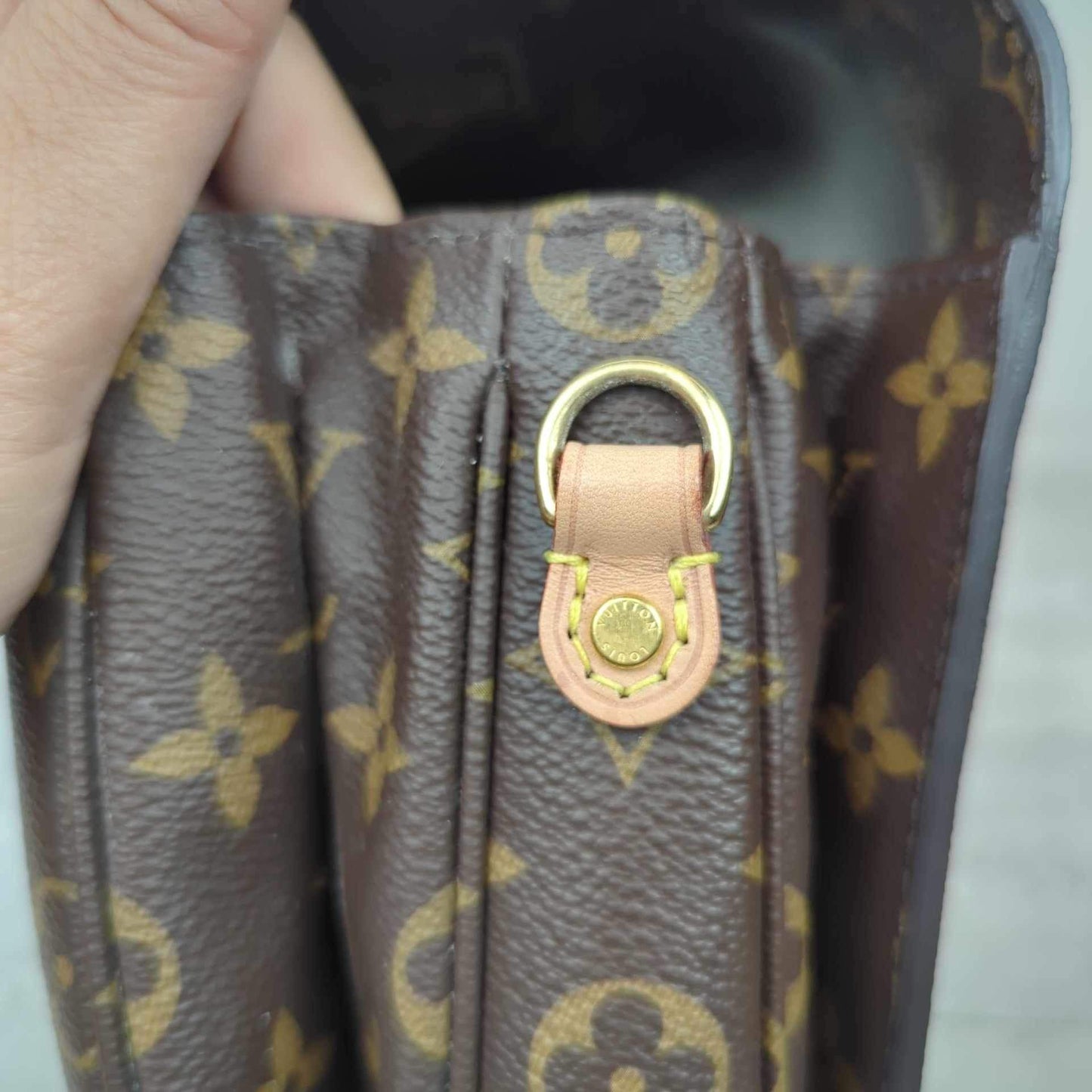 Louis Vuitton Monogram Pochette Metis