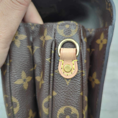 Louis Vuitton Monogram Pochette Metis