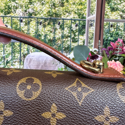 Louis Vuitton Vintage Monceau 28