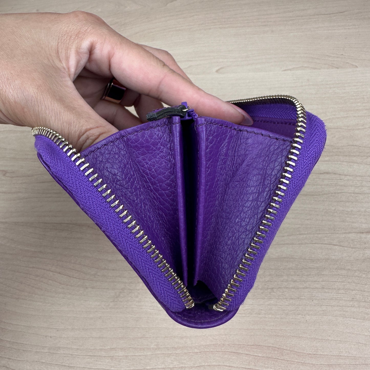 Gucci Purple Pebbled Leather Soho Zippy Compact Wallet