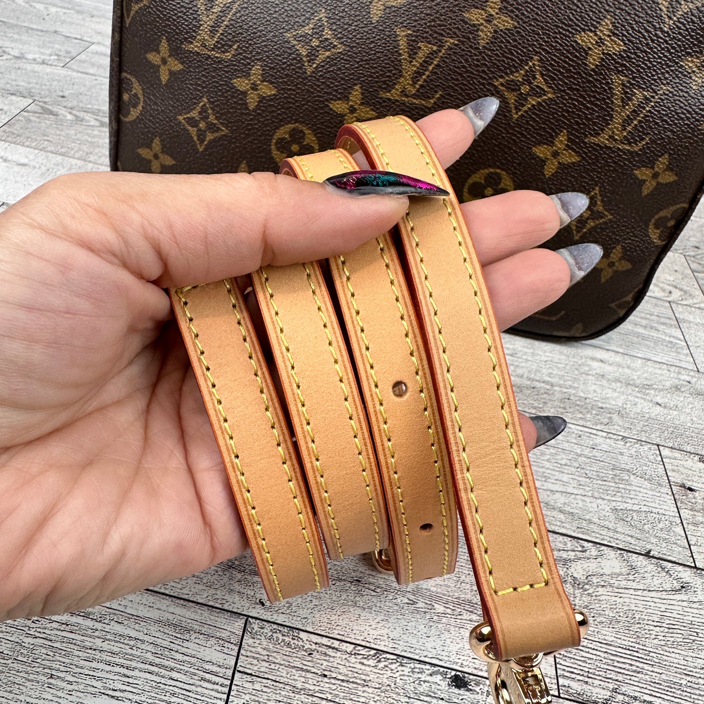Louis Vuitton Looping MM with Connectors and Crossbody Strap