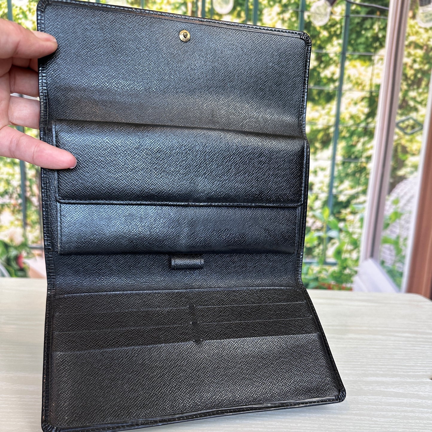 Louis Vuitton Black Epi Porte Tresor International Wallet