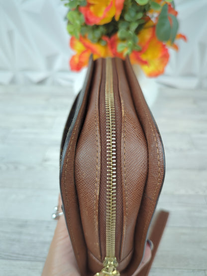 Louis Vuitton Orsay Clutch