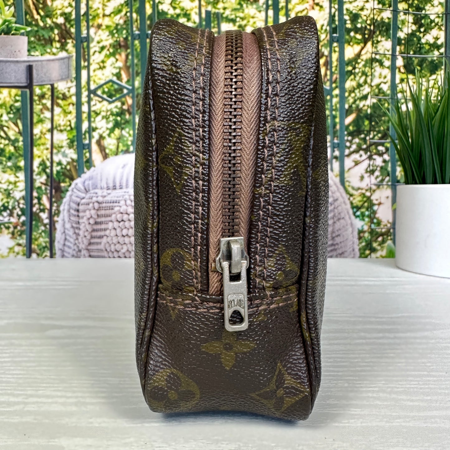 Louis Vuitton Trousse Toilet 23