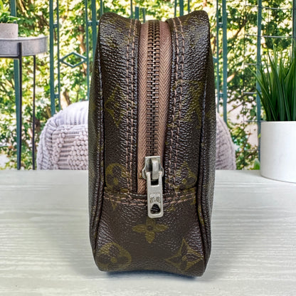 Louis Vuitton Trousse Toilet 23