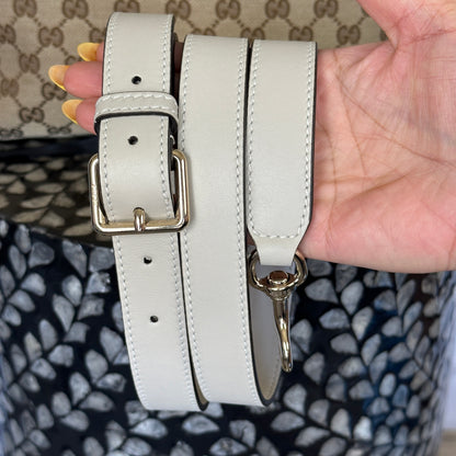 Gucci Classic GG Flat Medium Messenger Bag OffWhite