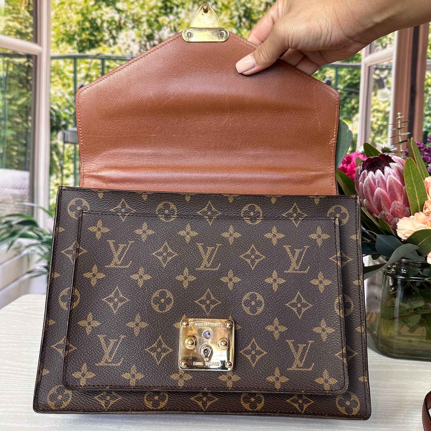 Louis Vuitton Vintage Monceau 28