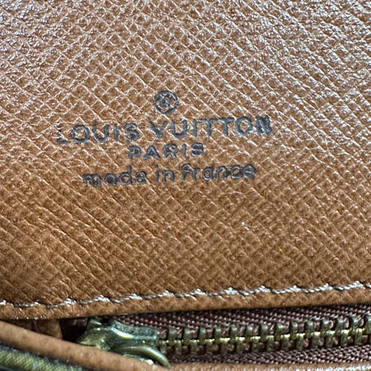 Louis Vuitton Vintage Dame Clutch