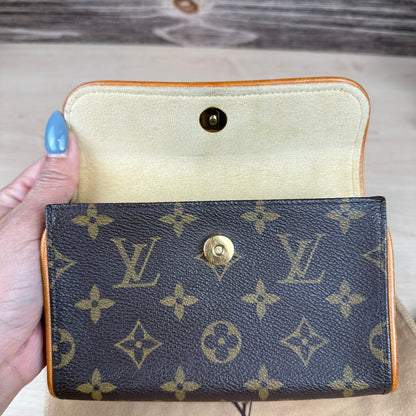 Louis Vuitton Florentine Pochette Belt Bag