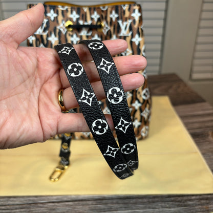 Louis Vuitton Limited Edition Monogram Giant Jungle NéoNoé