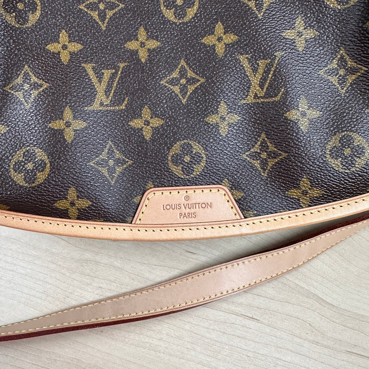 Louis Vuitton Menilmontant GM