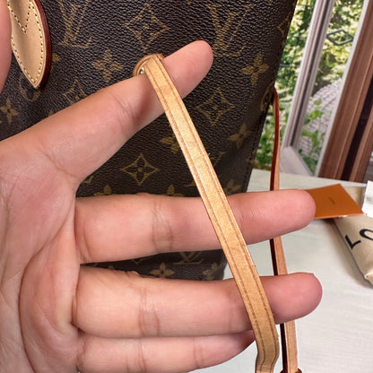 Louis Vuitton Monogram Neverfull MM Cerise