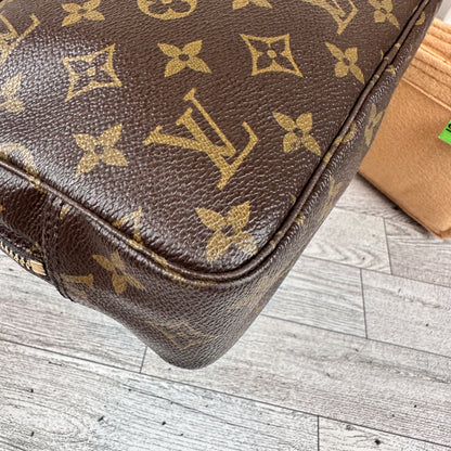 Louis Vuitton Trousse 23