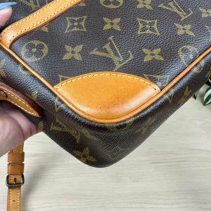 Louis Vuitton Trocadero 27 Crossbody Bag