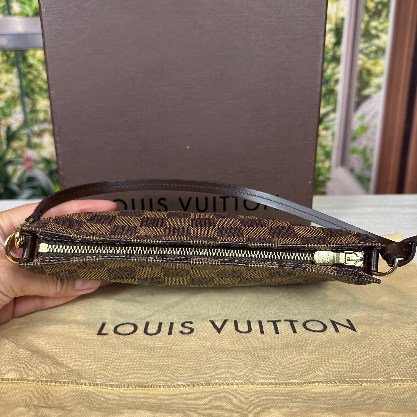 Louis Vuitton Damier Ebene Navona Pochette Accessories