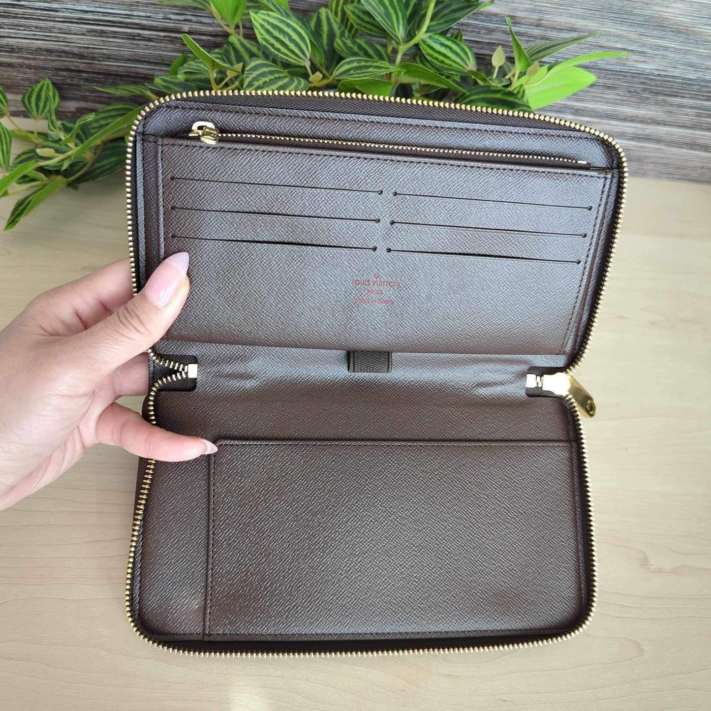 Louis Vuitton XL Zippy Organizer Damier Ebene