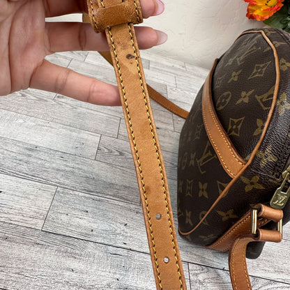 Louis Vuitton Monogram Sac Senlis