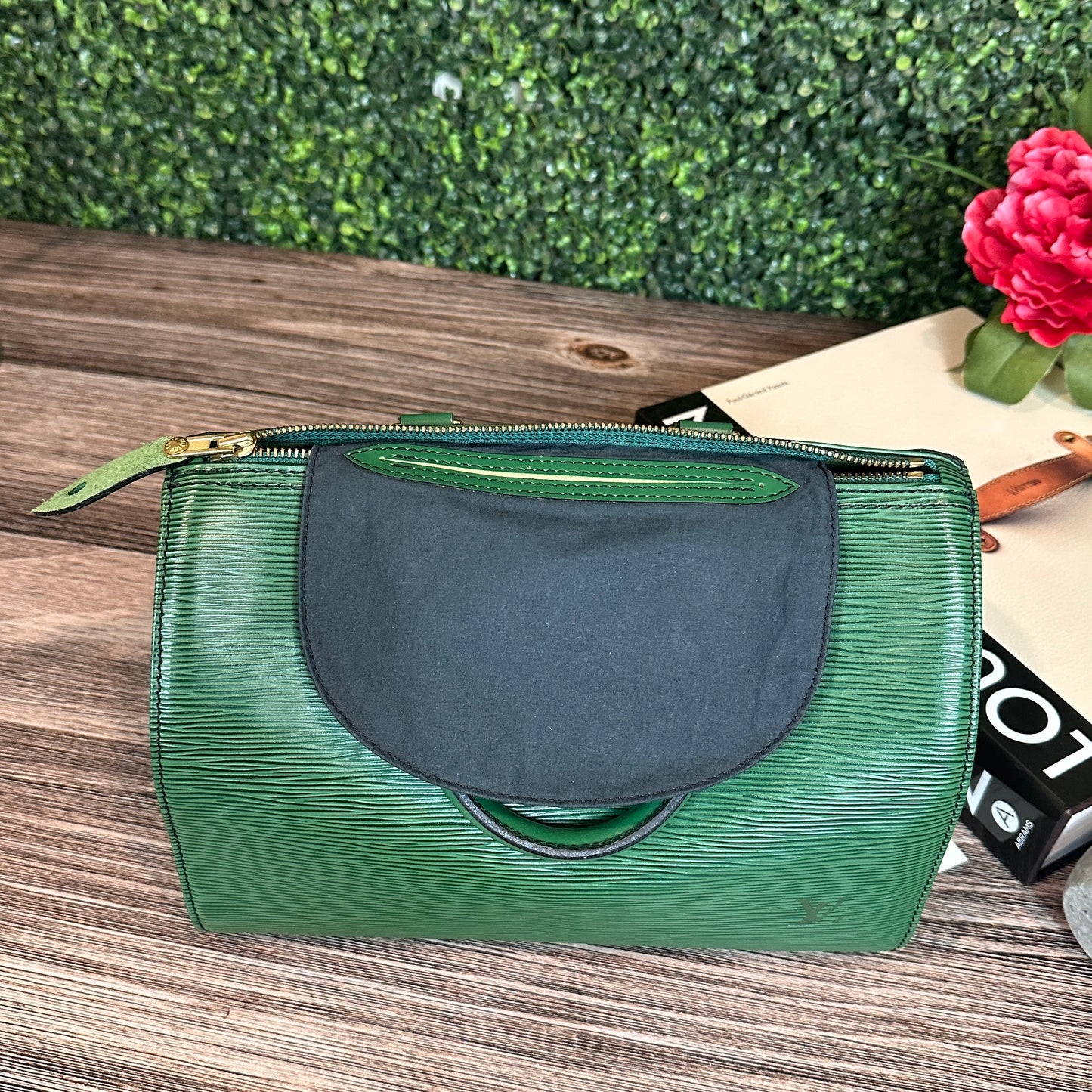 Louis Vuitton Speedy 25 Borneo Green Epi Leather