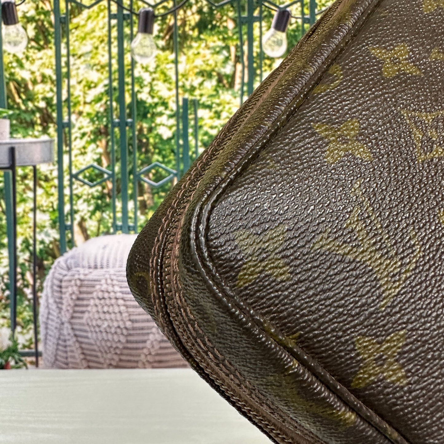 Louis Vuitton Trousse Toilet 23