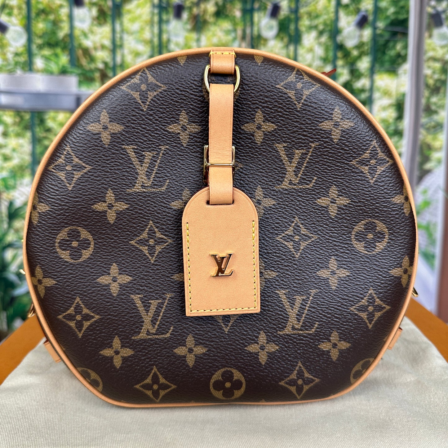 Louis Vuitton Boite Chapeau Souple MM Monogram