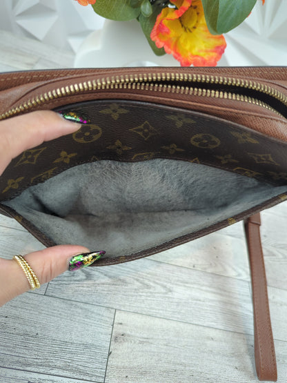 Louis Vuitton Orsay Clutch