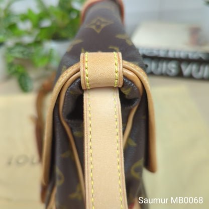 Louis Vuitton Monogram Saumur 30 Messenger Bag