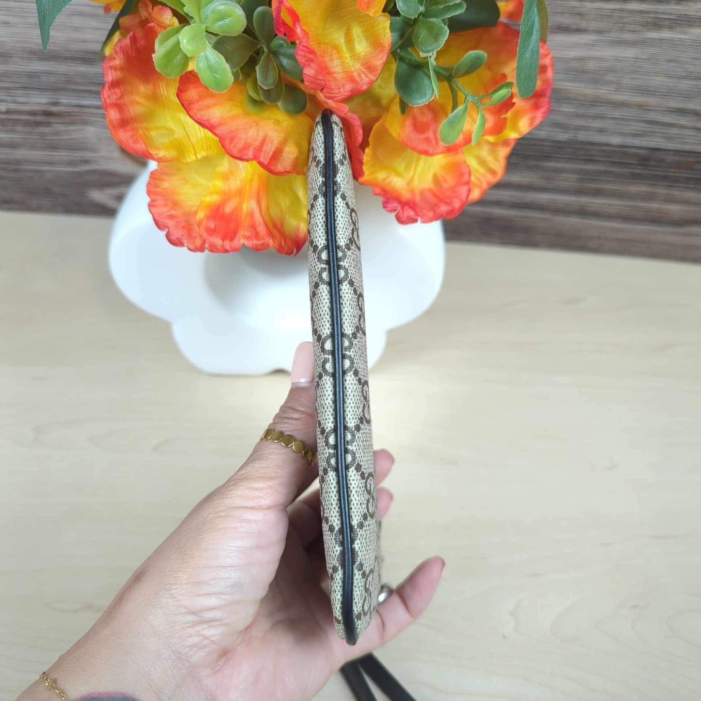 Gucci GG Supreme Bee Print Wrist Pouch