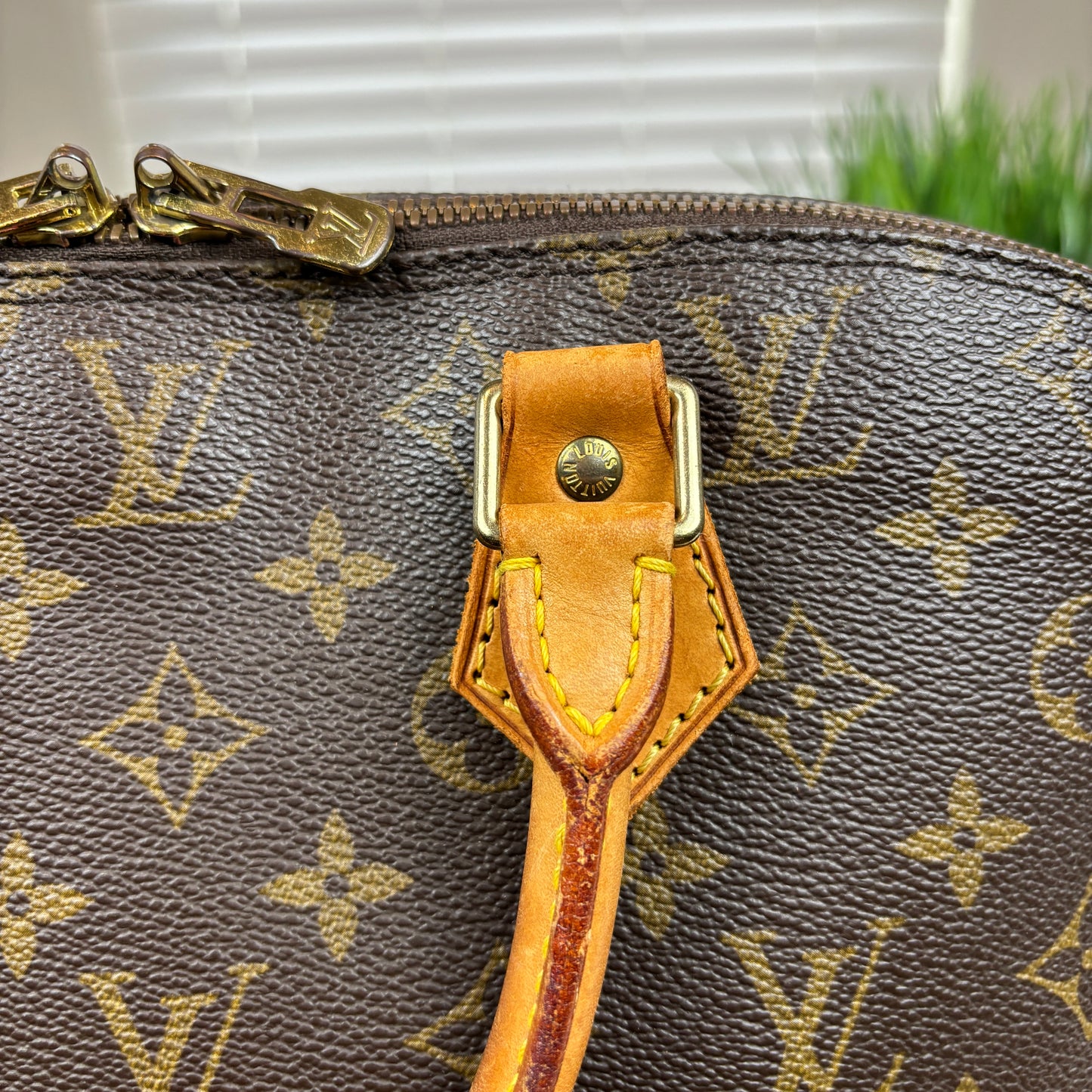 Louis Vuitton Alma PM Monogram