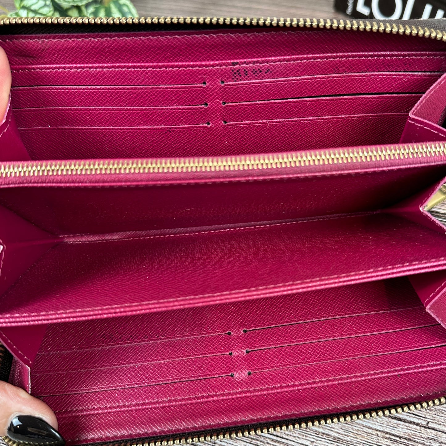 Louis Vuitton Monogram Zippy Wallet Fuchsia