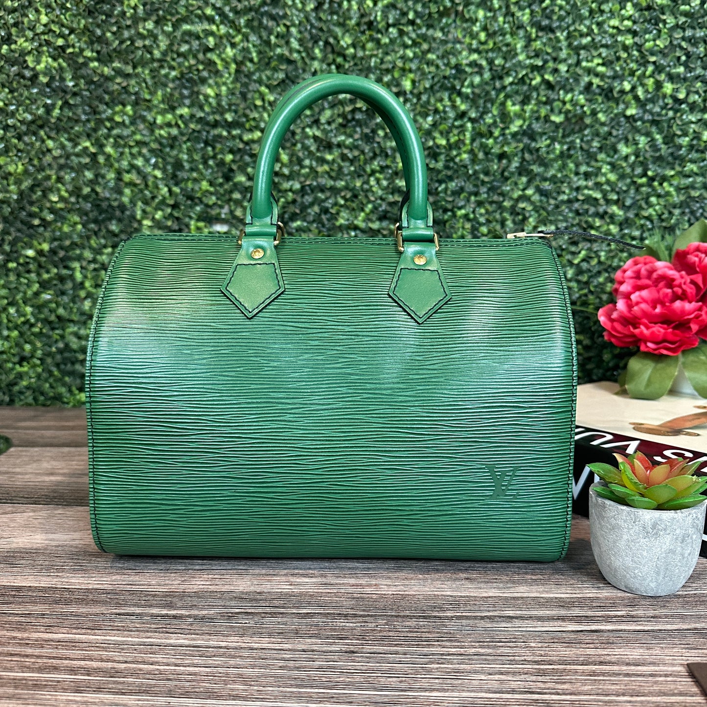 Louis Vuitton Speedy 25 Borneo Green Epi Leather